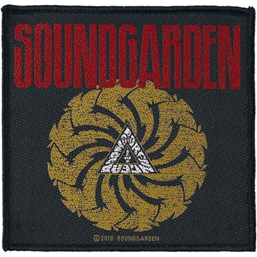 Badmotorfinger by Soundgarden Album AM CS 505374 Reviews Ratings  Credits Song list  Rate Your Music